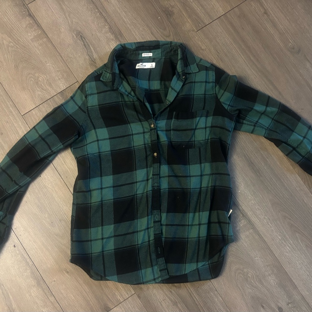 Hollister Teal and Black Plaid Button Down Shirt